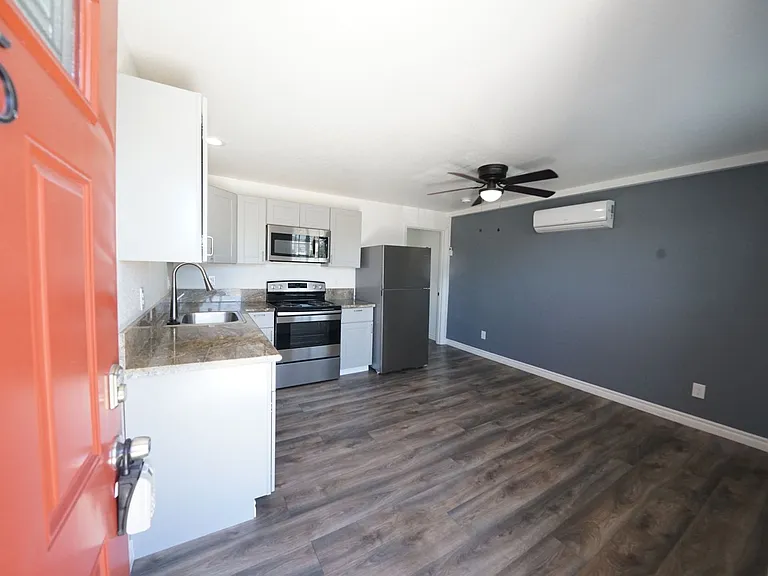 118 S Mojave Rd #162-01-005 — Photo 4