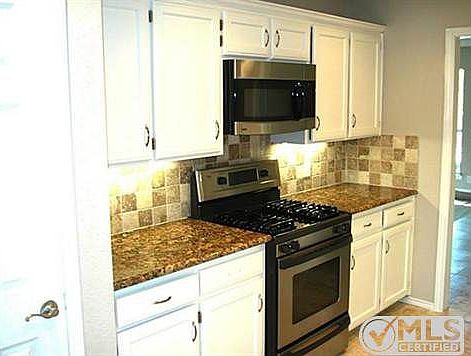 2nd image of 2055 Oakbluff Dr