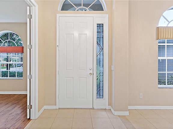 4th image of 9108 Pinebreeze Dr