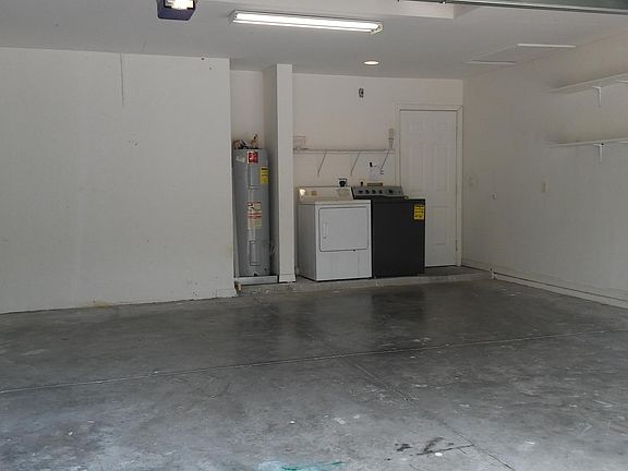 3rd image of 17445 Mark Ave