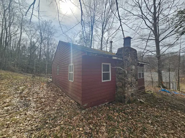 15411 Main St, Leroy, MI 49655