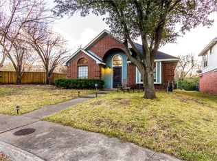 2136 Meadow Way Ct, Dallas, TX 75228