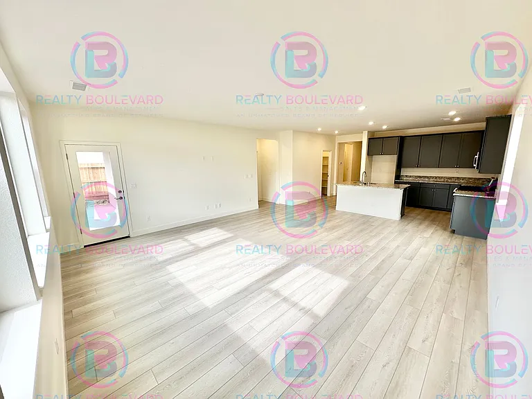 1405 Bravestone Ave — Photo 20