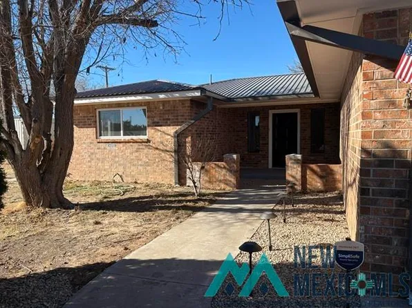 1914 S Main Pl, Portales, NM 88130