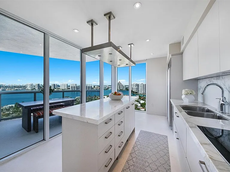 18911 Collins Ave #2705 — Photo 13