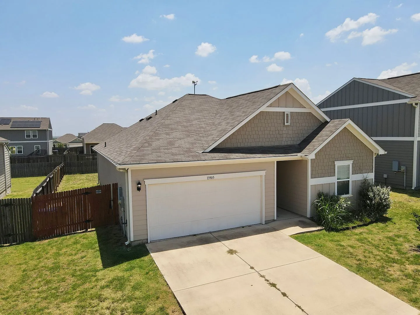 Beautiful 3BR/2BA Austin Rental with Fenced Yard & Community Pool — Photo 3