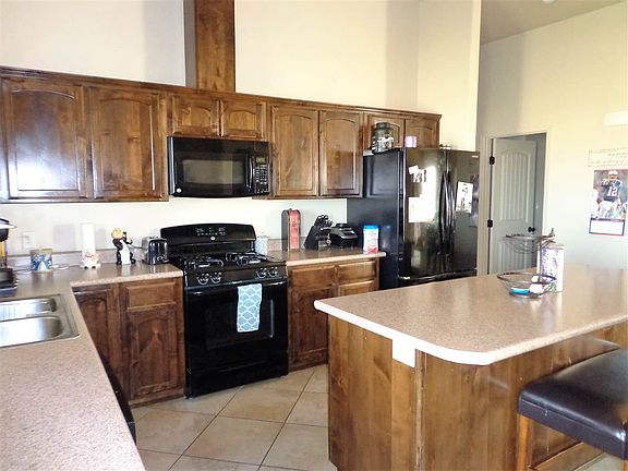 3rd image of 10212 E 35th St