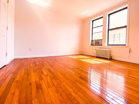 Rented by Voro New York | media 11