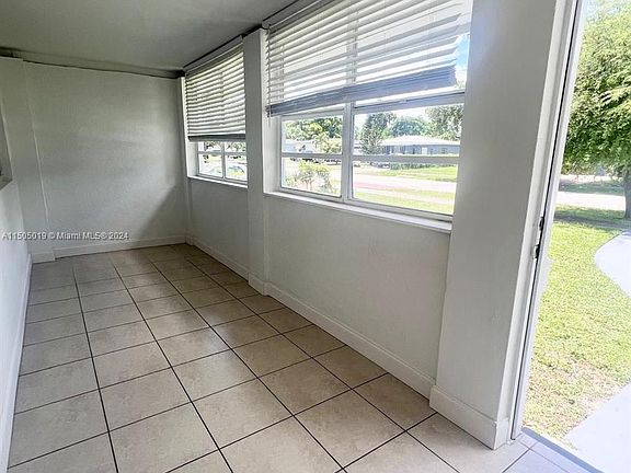 2nd image of 110 Carolina Ave