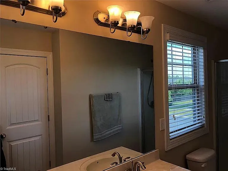 4031 Canterwood Dr — Photo 21