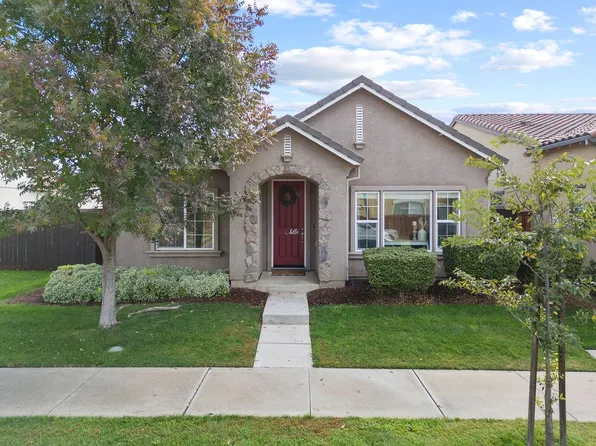 2637 Morgan St, Oakdale, CA 95361