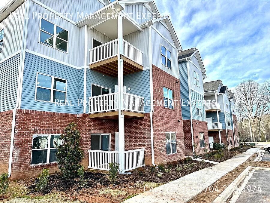 1st image of 7007 Star Oaks Ln Unit 105