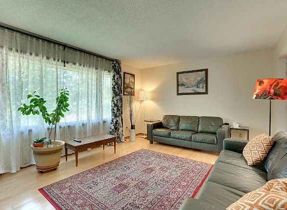 3rd image of 6136 Stinson Blvd