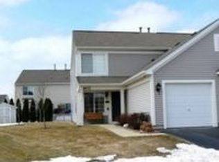 4672 Magnolia Ln, Lake In The Hills, IL 60156