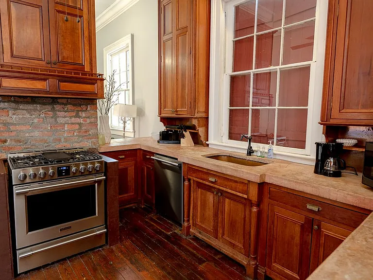 1433 Esplanade Ave — Photo 20