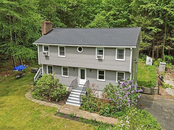 2nd image of 7 Hampshire Drive