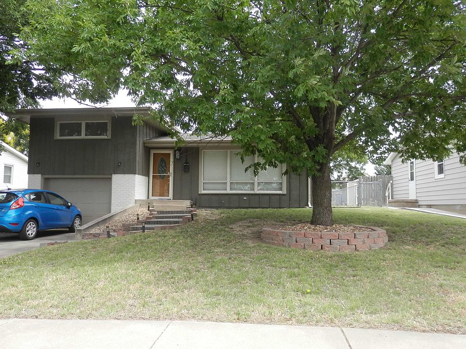1st image of 2724 Hickory St
