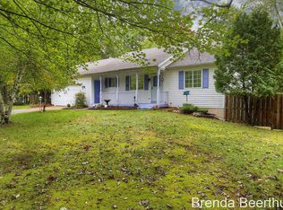 11077 Crawford Lake Trl, Cedar Springs, MI 49319