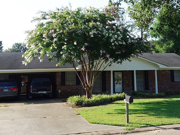 2nd image of 116 Plantation Dr