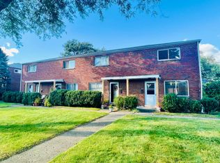 1852 Langham Rd, Upper Arlington, OH 43221