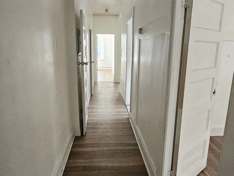 300 Park Ave #1 — Photo 7
