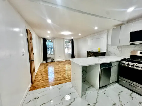 146 Macon Street image 1 of 22