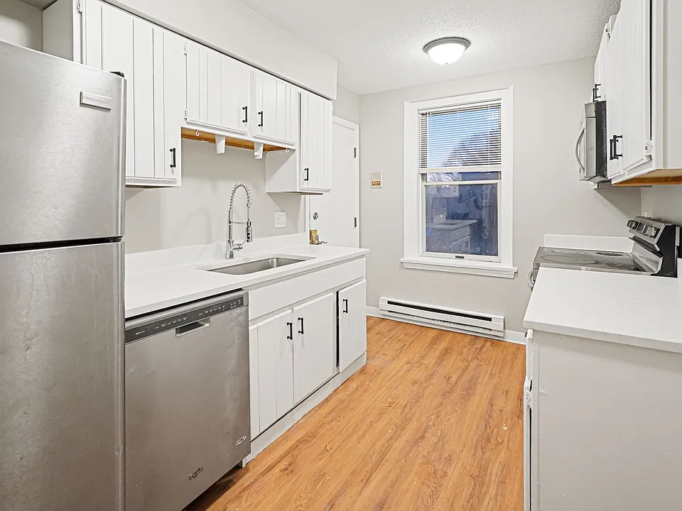 29 Tiffany St #11