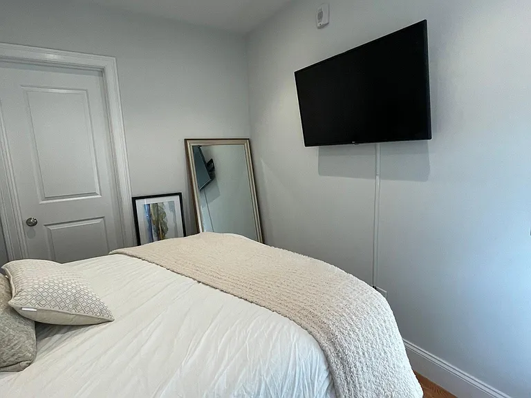 156 Tudor St #3 — Photo 10