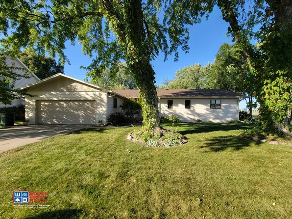 1504 Church Rd, Grand Island, NE 68801