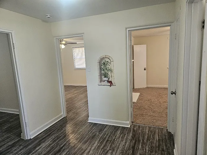 913 Old Edgefield Rd — Photo 8