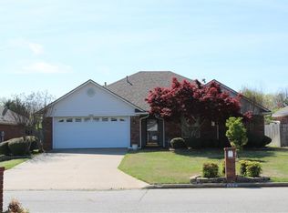 6504 Fallstone Rd, Fort Smith, AR 72916