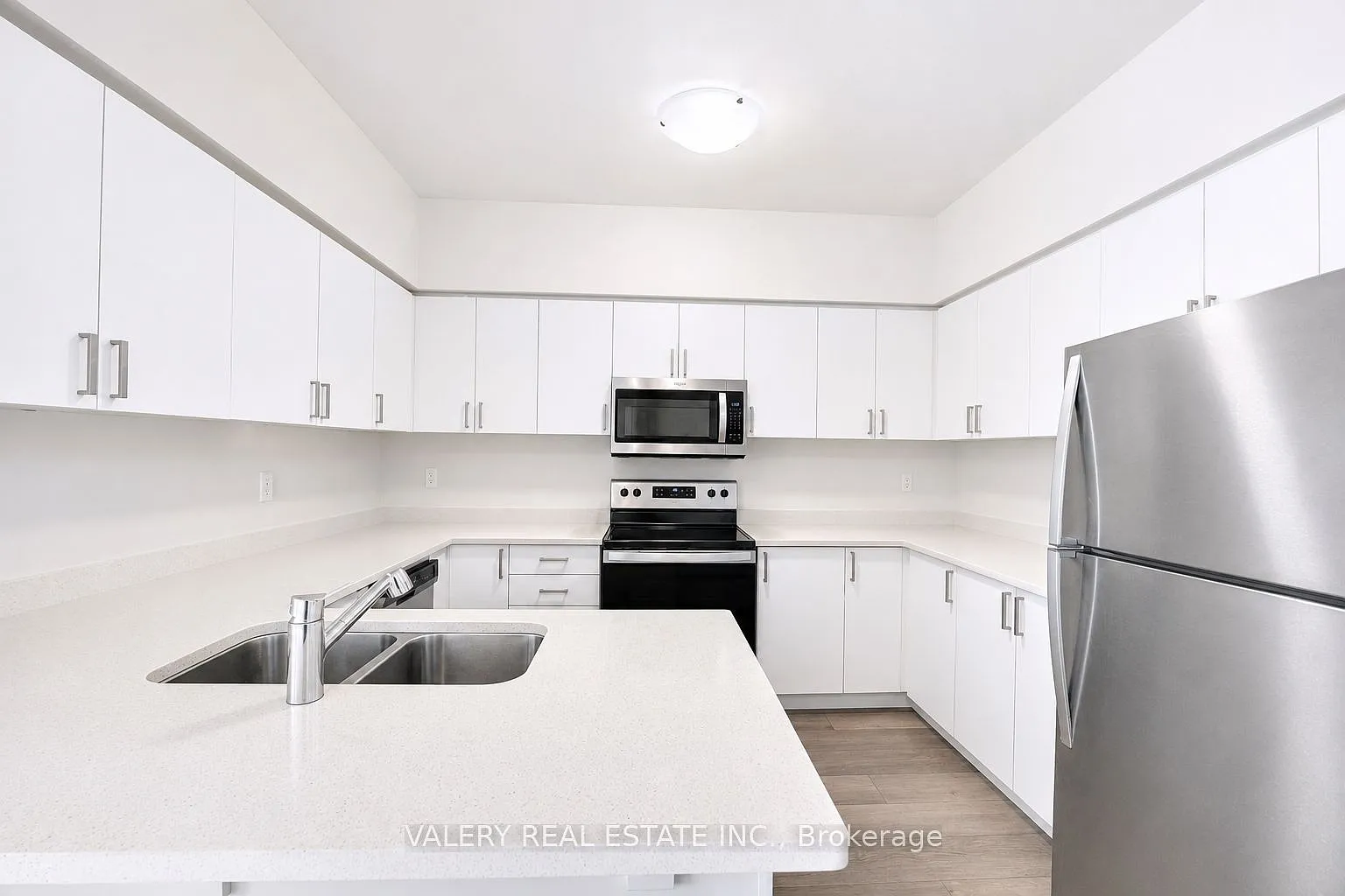 3 bed, $3,400 — Photo 4