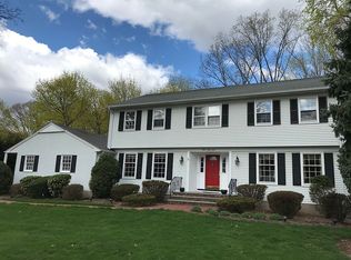 369 Brownstone Ct, Wyckoff, NJ 07481