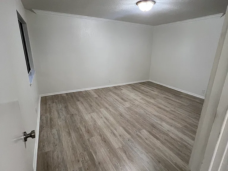 5700 Ravenspur Dr #201 — Photo 19