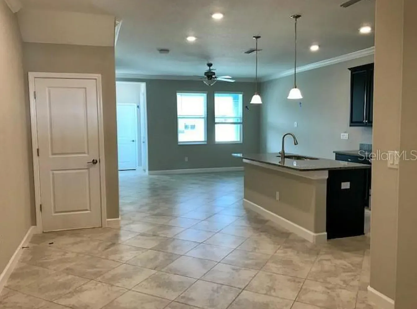 3 bed, 2.5 bath, 1597 sqft, $2,250 — Photo 2
