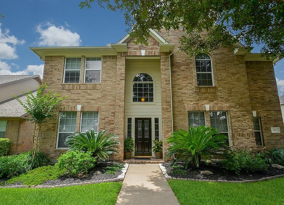 1st image of 3911 Bellinger Way