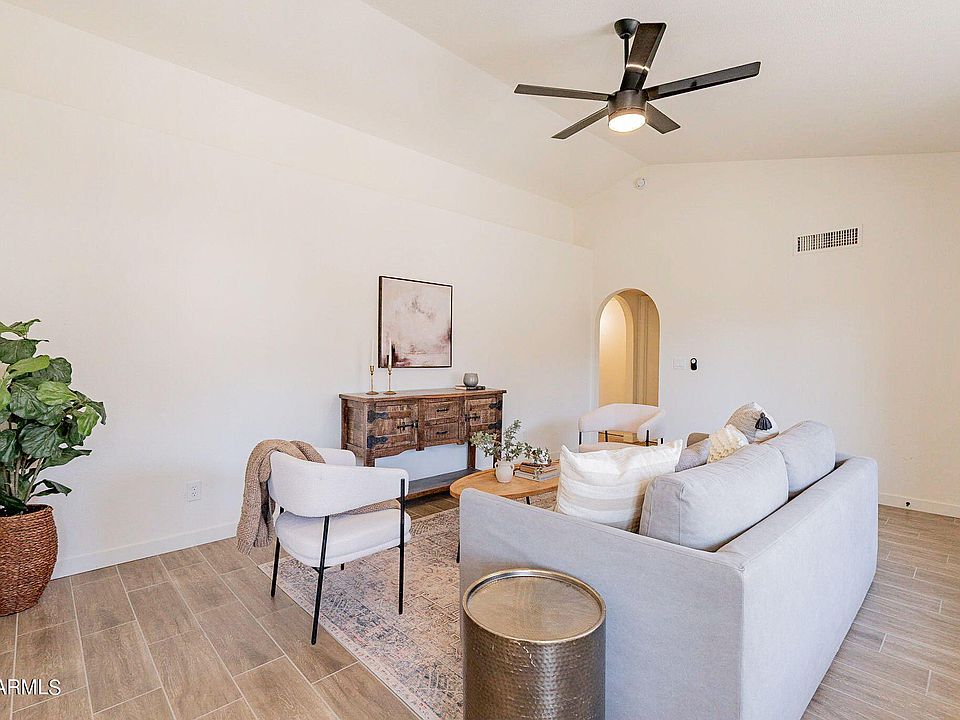 1st image of 8520 W PALM Lane #1061