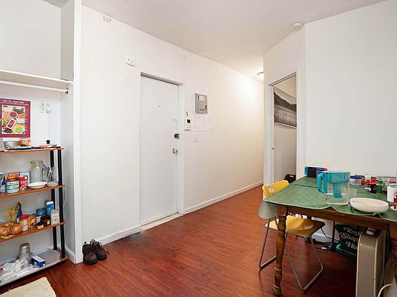 3rd image of 522 E 11th St #15