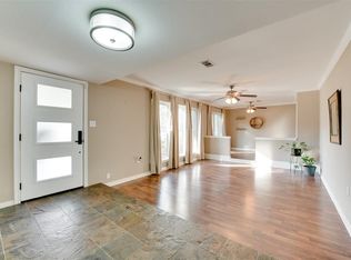 10134 Hanka Dr, Houston, TX 77043