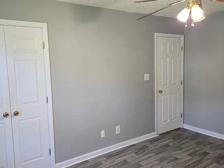 515 Killeen Rd — Photo 15