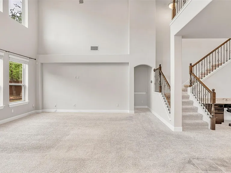 5300 Cipriano Dr — Photo 9