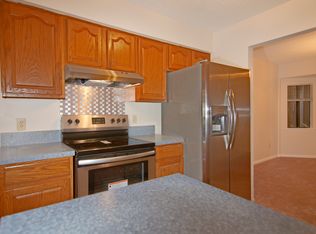 1712 Bagpipers Ct, Virginia Beach, VA 23464