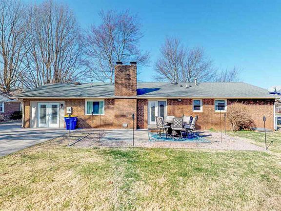 5th image of 1608 Kenilwood Way