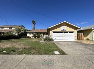 25 El Camino Dr, Corte Madera, CA 94925