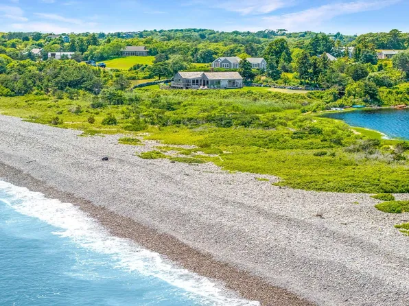 21 Eliot Ave, Chilmark, MA 02535