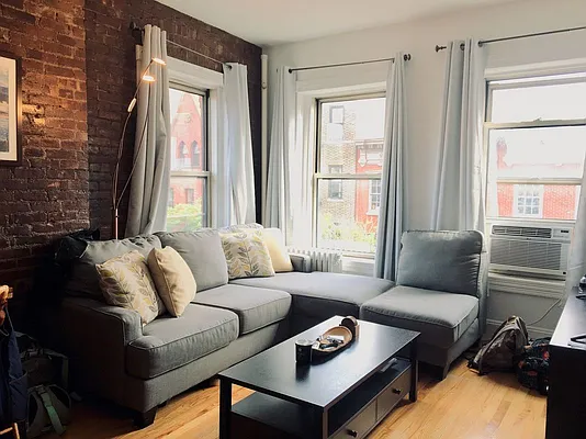 Rented by LJ Sloane Management | media 15