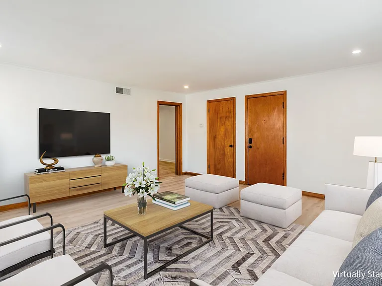 42 N Westgate Ave #D — Photo 3