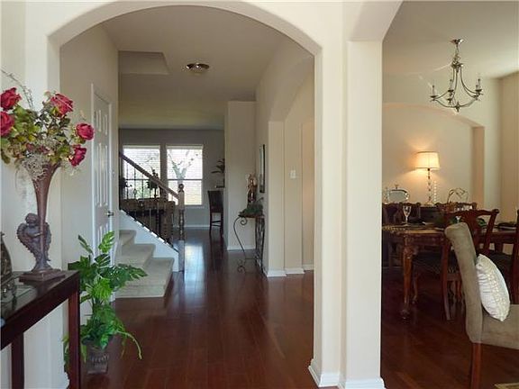 3rd image of 9708 Morgan Creek Dr