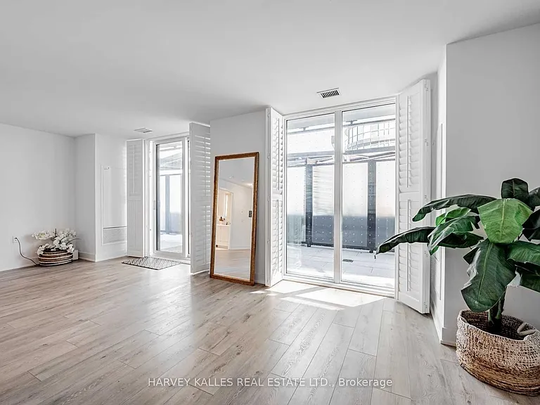 575 Bloor St E #505 — Photo 11