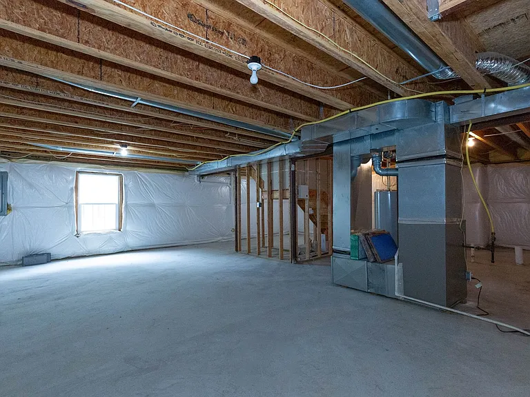 341 Bullskin St — Photo 40